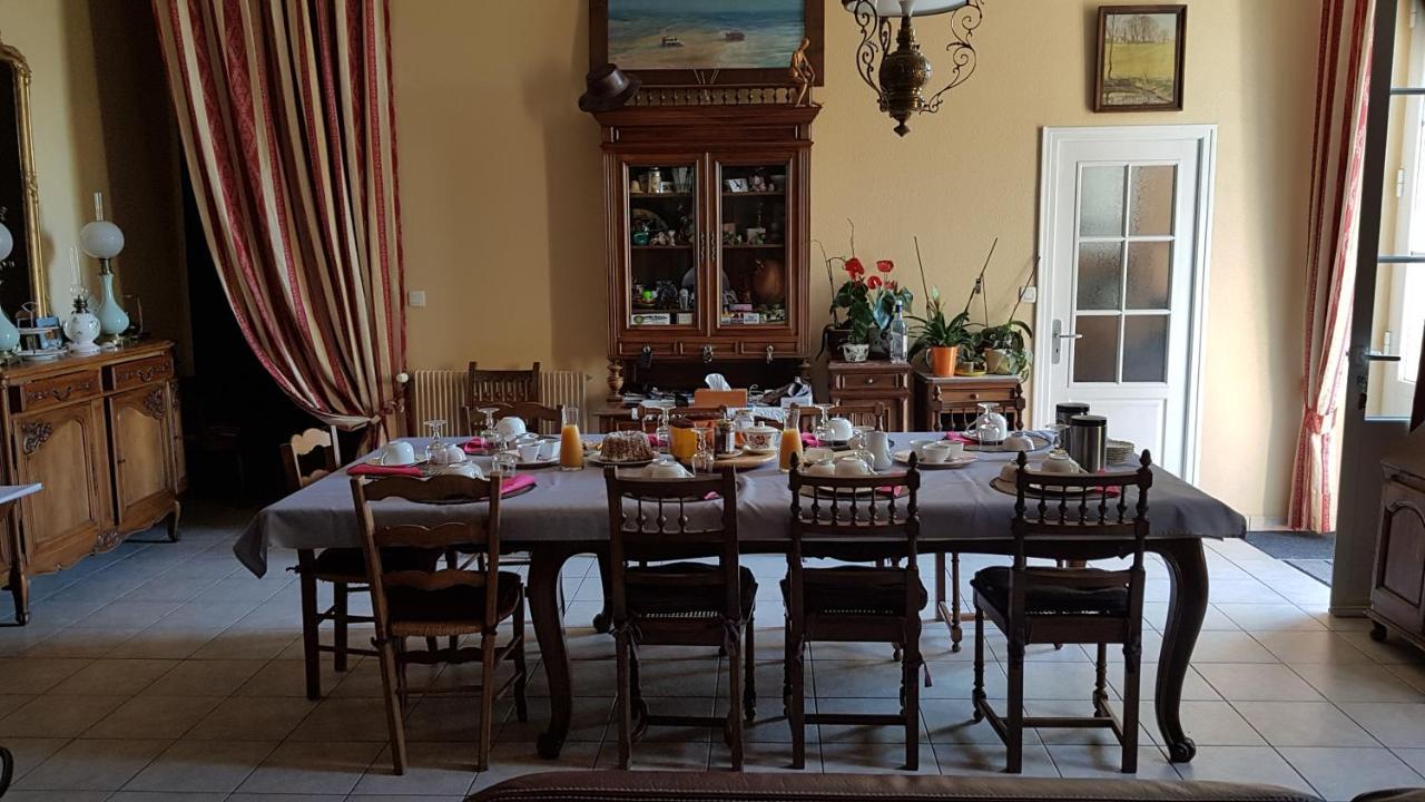 Bed and Breakfast Golf de TEYNAC Beychac-et-Caillau Exterior foto